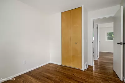 142 Franklin St, North Adams, MA 01247 - Photo 20