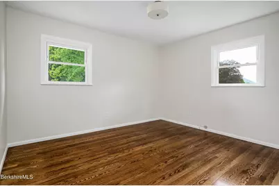 142 Franklin St, North Adams, MA 01247 - Photo 16