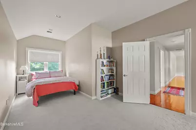 35 Meadow Ridge Dr, Pittsfield, MA 01201 - Photo 42
