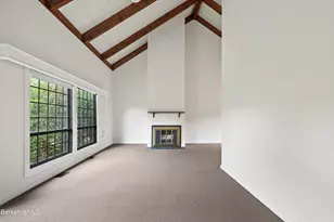16 Windflower Wy, Williamstown, MA 01267 - Photo 4