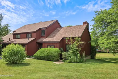 16 Windflower Way #16, Williamstown, MA 01267 - Photo 2