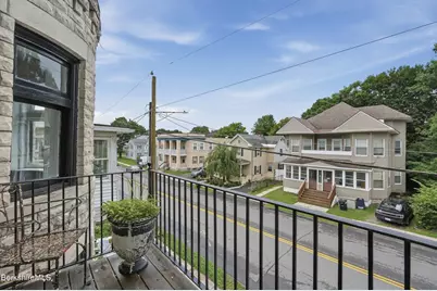 7 Lincoln St, Pittsfield, MA 01201 - Photo 16