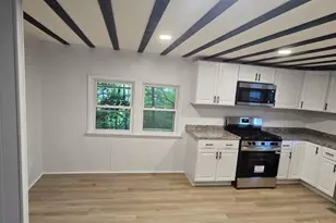 7 Ash Ln, Pittsfield, MA 01201 - Photo 4