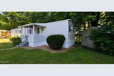 7 Ash Ln, Pittsfield, MA 01201 - Photo 14