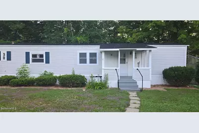 7 Ash Ln, Pittsfield, MA 01201 - Photo 2