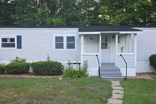 7 Ash Ln, Pittsfield, MA 01201 - Photo 2