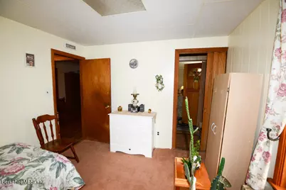 93 Pine St, Dalton, MA 01226 - Photo 20