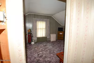 93 Pine St, Dalton, MA 01226 - Photo 28