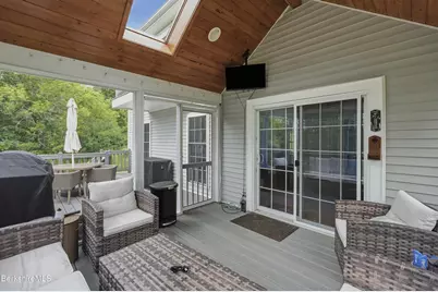 130 Oliver Ave, Pittsfield, MA 01201 - Photo 6