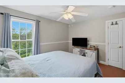 130 Oliver Ave, Pittsfield, MA 01201 - Photo 32