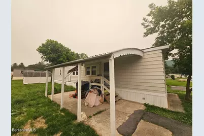 6 Navajo Dr, North Adams, MA 01247 - Photo 4