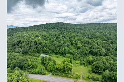 97 Main Rd, Savoy, MA 01256 - Photo 10