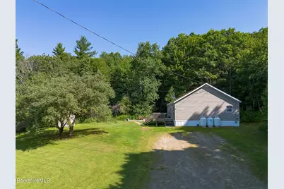 9 S County Rd, Florida, MA 01247 - Photo 6