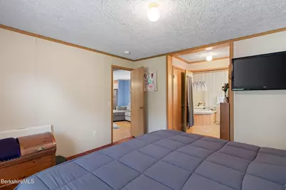 9 S County Rd, Florida, MA 01247 - Photo 32