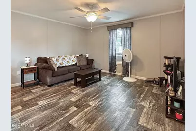 7 Third Ave, Cheshire, MA 01225 - Photo 4