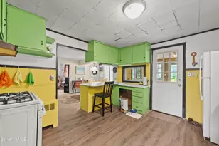 8 Baker St, Lanesborough, MA 01237 - Photo 16