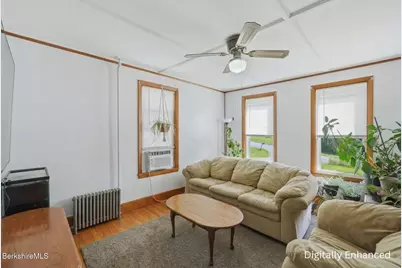11 Burnham St, North Adams, MA 01247 - Photo 24