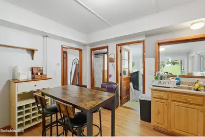 11 Burnham St, North Adams, MA 01247 - Photo 22