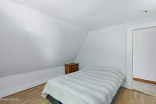 11 Burnham St, North Adams, MA 01247 - Photo 12
