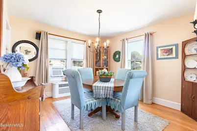 38 Connecticut Ave, Pittsfield, MA 01201 - Photo 6