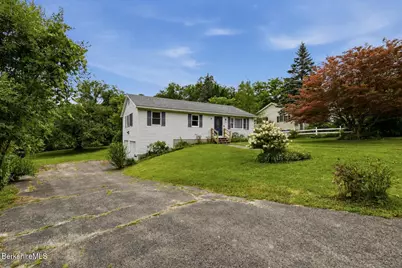 90 Brickyard Ct, North Adams, MA 01247 - Photo 2