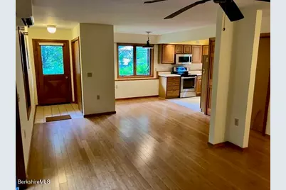 9 Forest Row, Great Barrington, MA 01230 - Photo 4
