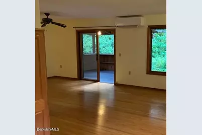 9 Forest Row, Great Barrington, MA 01230 - Photo 8