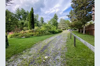 9 Forest Row, Great Barrington, MA 01230 - Photo 22