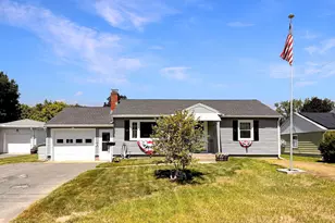 106 Gamwell Ave, Pittsfield, MA 01201 - Photo 2