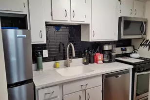 81 Dartmouth St, Pittsfield, MA 01201 - Photo 8