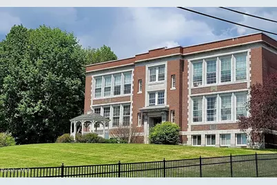81 Dartmouth St #Unit 208, Pittsfield, MA 01201 - Photo 2