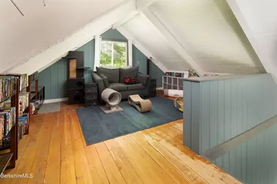25 S Sandisfield Rd, Sandisfield, MA 01255 - Photo 16