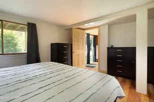 25 S Sandisfield Rd, Sandisfield, MA 01255 - Photo 10