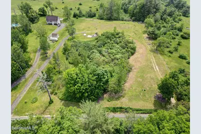 499 Gale Ave, Pittsfield, MA 01201 - Photo 2