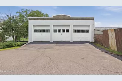 1228 East St, Pittsfield, MA 01201 - Photo 34