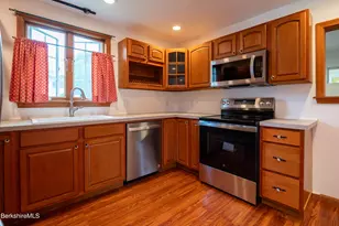 61 Sheffield St, Pittsfield, MA 01201 - Photo 6