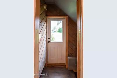 61 Sheffield St, Pittsfield, MA 01201 - Photo 28