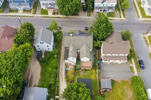 98 Lincoln St, Pittsfield, MA 01201 - Photo 4