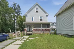 158-160 Linden St, Pittsfield, MA 01201 - Photo 2