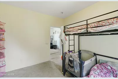 158-160 Linden St, Pittsfield, MA 01201 - Photo 46