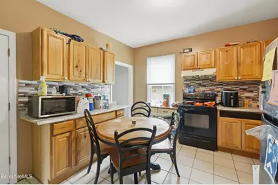 158-160 Linden St, Pittsfield, MA 01201 - Photo 30