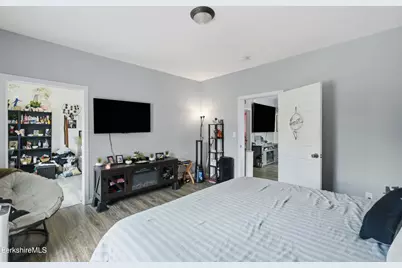 158-160 Linden St, Pittsfield, MA 01201 - Photo 20
