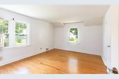 85 Somerset Ave, Pittsfield, MA 01201 - Photo 14