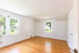 85 Somerset Ave, Pittsfield, MA 01201 - Photo 14