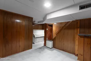 85 Somerset Ave, Pittsfield, MA 01201 - Photo 38