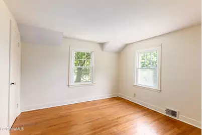 85 Somerset Ave, Pittsfield, MA 01201 - Photo 16
