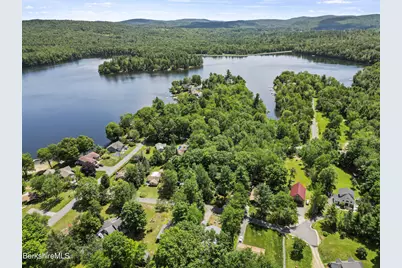 46 Linden Ln, Hinsdale, MA 01235 - Photo 44