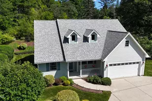 6 Kara Dr, Pittsfield, MA 01201 - Photo 2