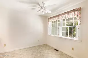 6 Kara Dr, Pittsfield, MA 01201 - Photo 16