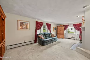 16 North St, North Adams, MA 01247 - Photo 12